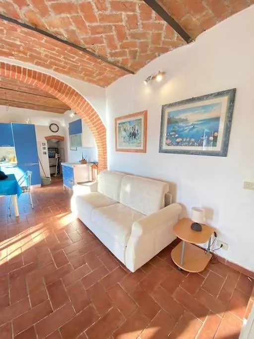 Appartamento Vista Porto Spiaggia Le Ghiaie Portoferraio 0*,  Itálie